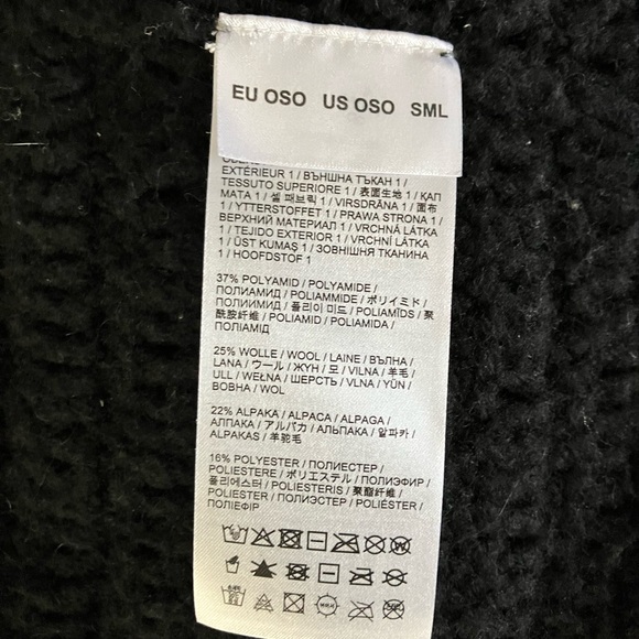 NWT Bogner Paria Black Wool Alpaca Loop Mop Vest Women’s ONE SIZE $850 🔥 - Picture 12 of 15